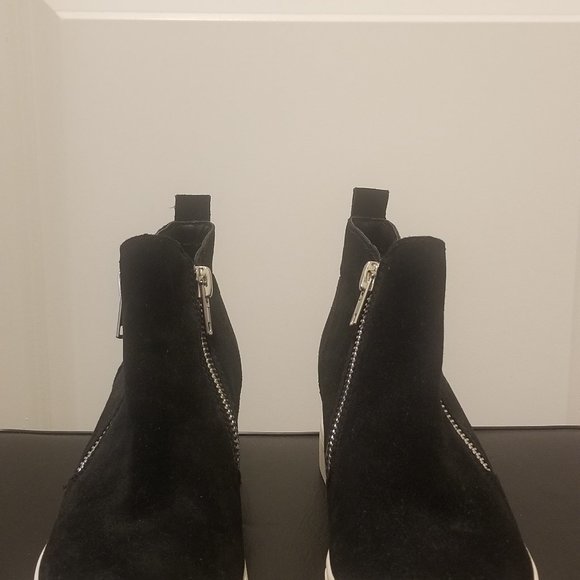 NEW Women's Black Suede Steve Madden Wedgie Sneakers, Size 9.5 - Picture 7 of 13